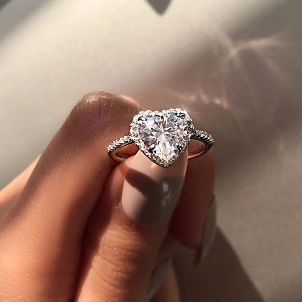 New Crystal Heart Shaped Wedding Ring